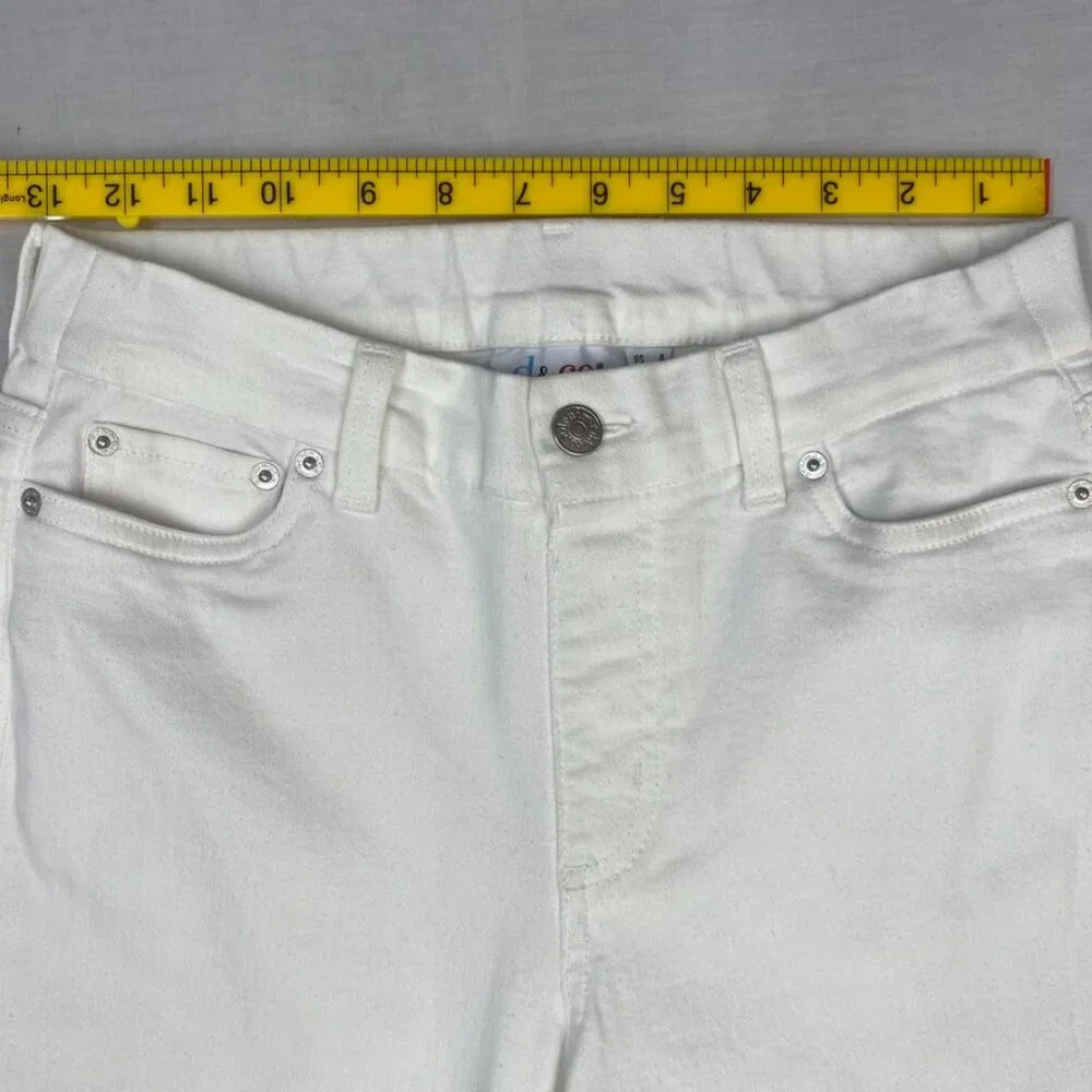 Denim & Co White High Rise Crop Jeans Raw Frayed Hem Size 4
